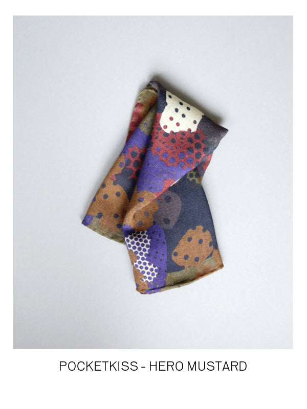 POCKET KISS – MUSTARD