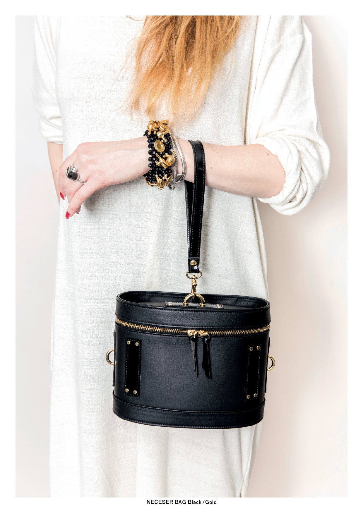 NECESER – BLACK/GOLD bag
